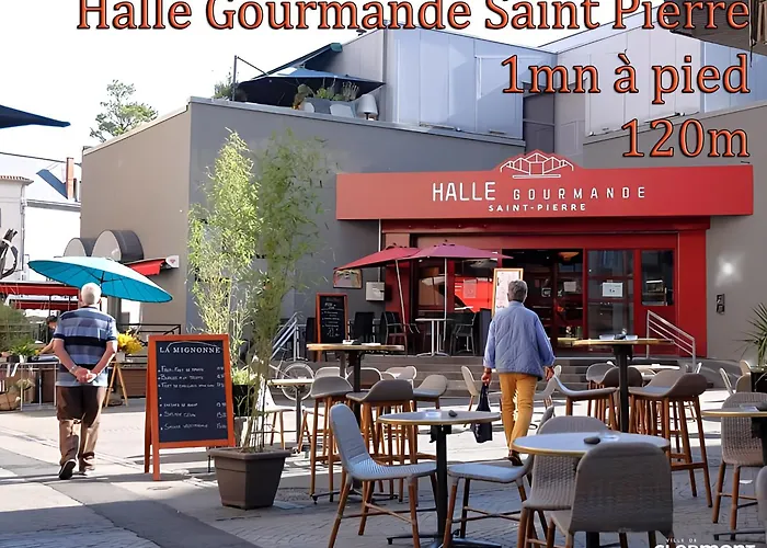 Le Petit Loft De Saint Herem Apartmán